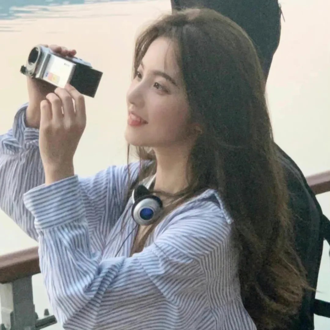 追梦的黎族女娃娃 封面